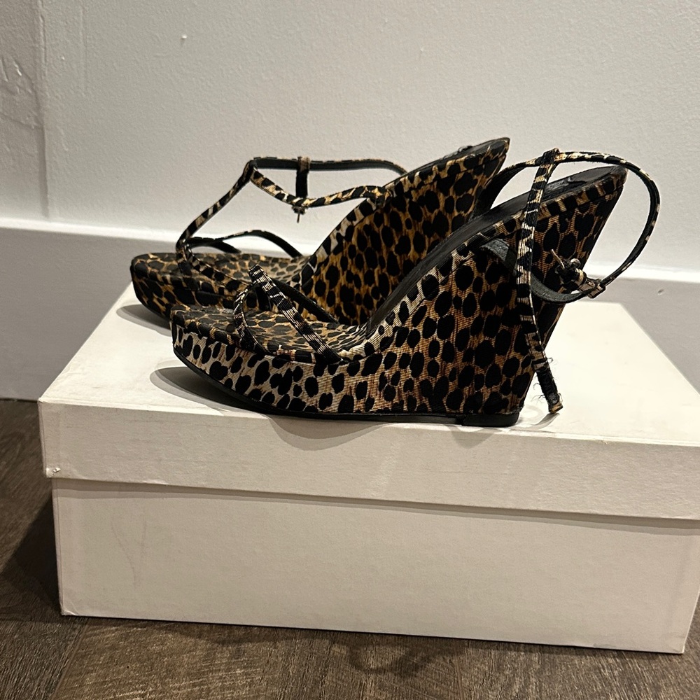 D&G Animal Print Women's Heels - Picture 2 of 9